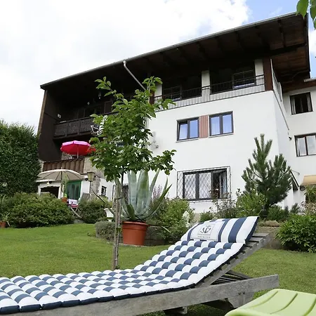 Feuchtl Apartment *